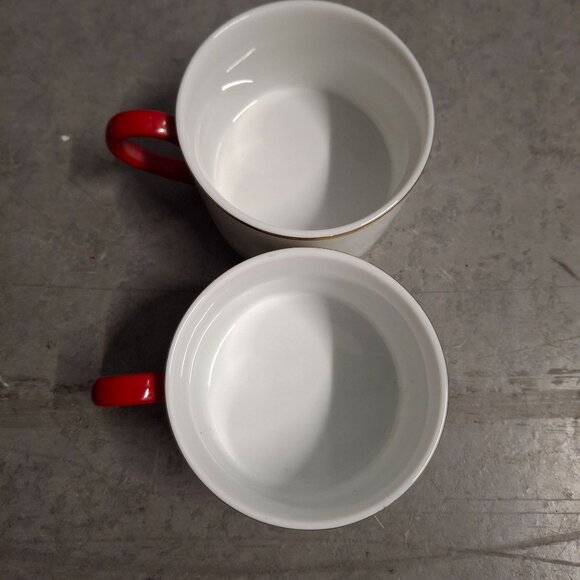 Set of 2 10 Strawberry Street Porcelain Mugs With Red Handles Gold Trim 8 Oz - Picture 3 of 5
